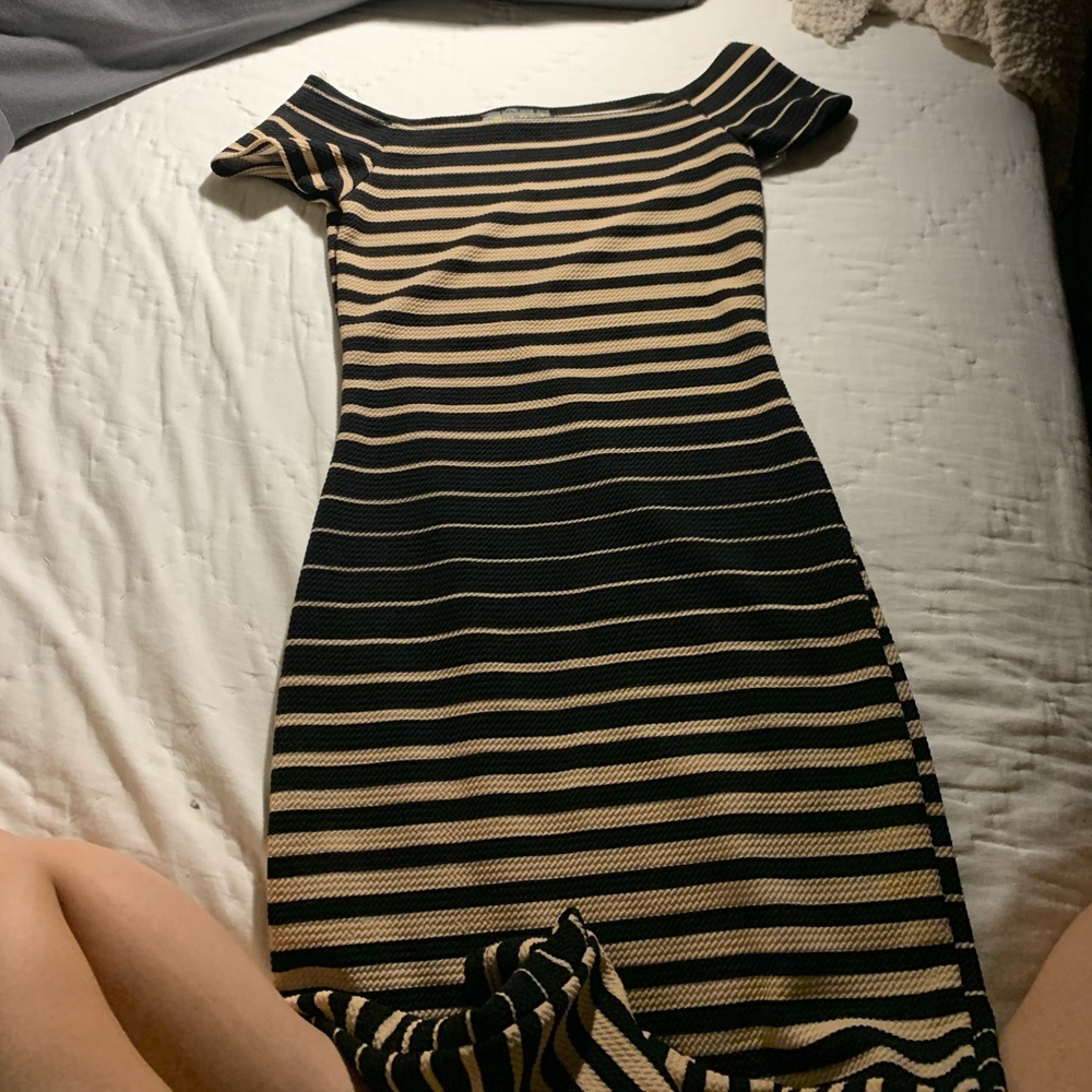 Off the Shoulder bodycon dress